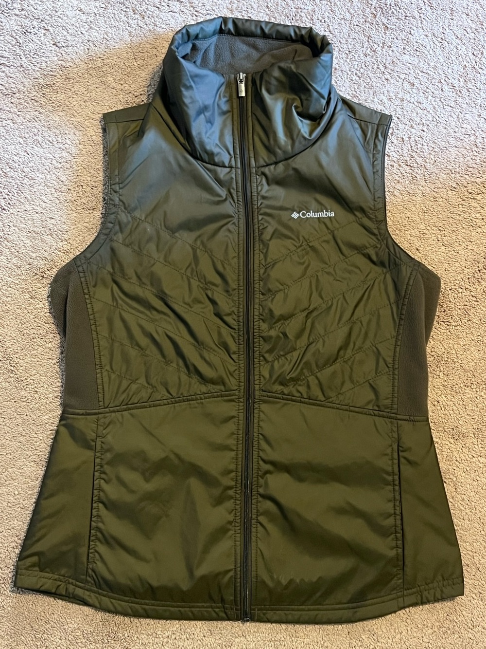 Columbia Women’s Medium Olive Green Vest